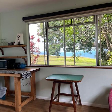 Waipio Studio Apartment Kukuihaele エクステリア 写真